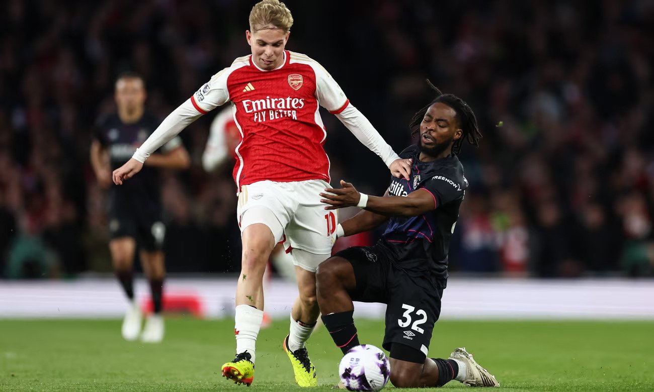 On his comeback, Emile Smith Rowe has Arsenal playing at a high level.